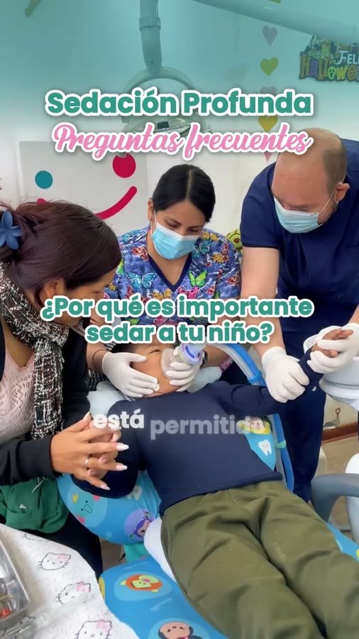 La Dra. Miossotty respondiendo preguntas frecuentes sobre sedación